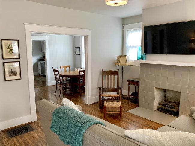 2024 10 Th Ave S, House other with 2 bedrooms, 1 bathrooms and 2 parking in Nashville TN | Image 5