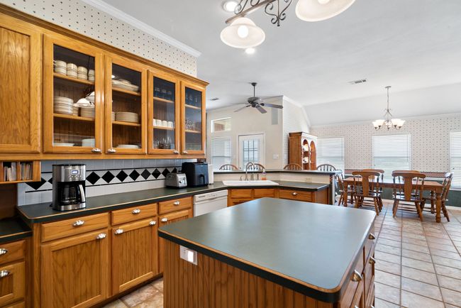 734 Young Bend Rd, House other with 4 bedrooms, 3 bathrooms and null parking in Brock TX | Image 17
