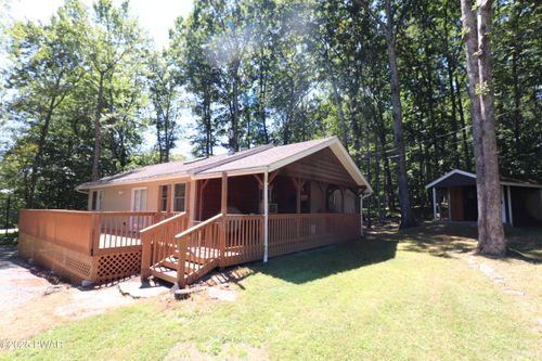 124 Constitution Dr, Lackawaxen, PA, 18435-7855 | Card Image
