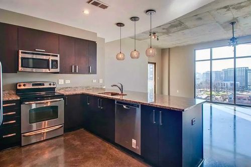 apt-1210-1510 Demonbreun St, Nashville, TN, 37203-3198 | Card Image