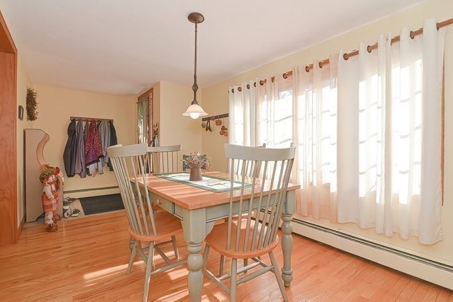 21 Edlin St, House other with 3 bedrooms, 1 bathrooms and 1 parking in Worcester MA | Image 15
