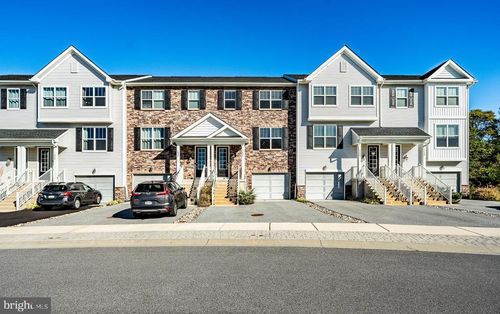 1832 Boulder Dr, DOWNINGTOWN, PA, 19335-4309 | Card Image