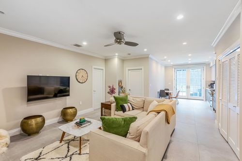 garden-level-808 Washington St, Hoboken, NJ, 07030 | Card Image