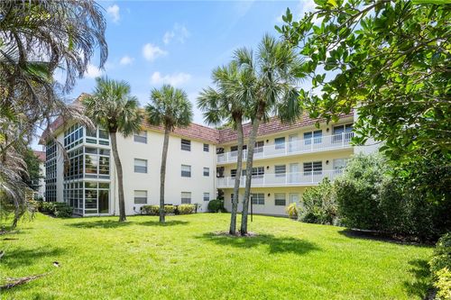 22-5400 Highway A1a, Vero Beach, FL, 32963 | Card Image