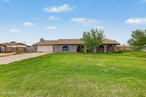 5122 W Mcneil St, Laveen, AZ, 85339-9636 | Card Image