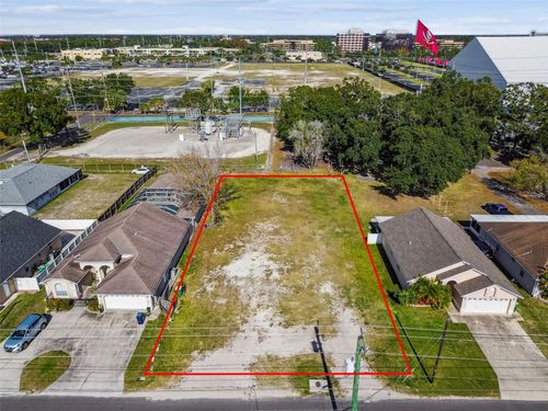 3337 W Woodlawn Ave, TAMPA, FL, 33607-6629 | Card Image