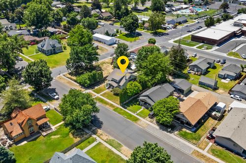 837 Court St, Prosser, WA, 99350-1317 | Card Image