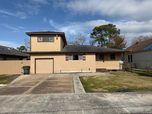 3738 7th Ave, Port Arthur, TX, 77642-4436 | Card Image