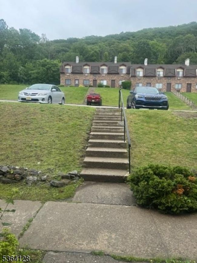 20 Great Gorge Ter, Townhouse with 1 bedrooms, 1 bathrooms and null parking in Vernon NJ | Image 5
