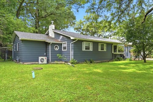 11833 16th Avenue, Lake Hallie, WI, 54729 | Card Image