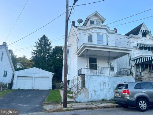 1727 W Norwegian Street, POTTSVILLE, PA, 17901 | Card Image