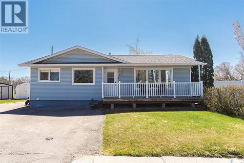 207 Brookdale Pl, Wynyard, SK, S0A4T0 | Card Image