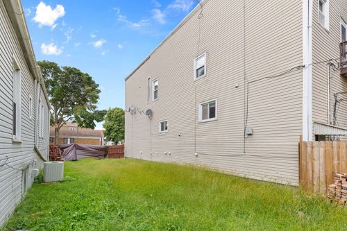 4603 S Wallace St, Chicago, IL, 60609-3540 | Card Image