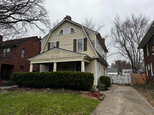 890 S Cassingham Rd, Columbus, OH, 43209-2435 | Card Image