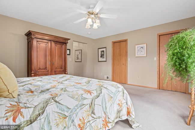 Master Bedroom | Image 25