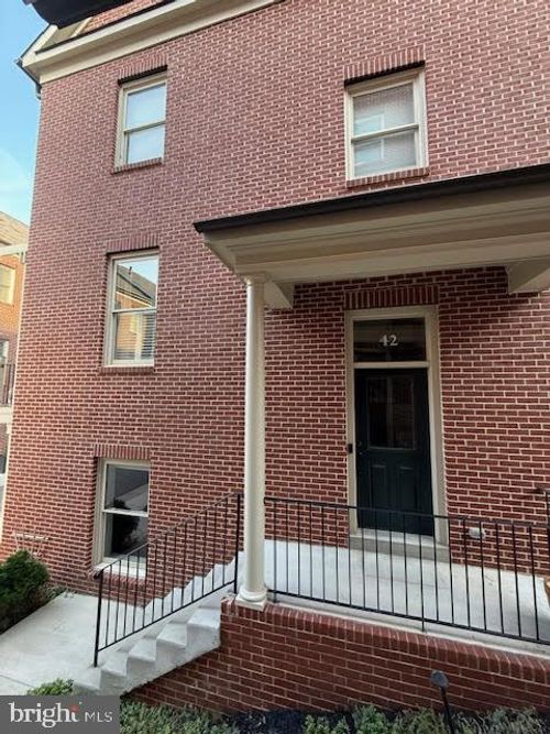 32-42 Maxwell Sq, FREDERICK, MD, 21701-6167 | Card Image