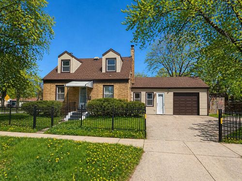 913 Flossmoor Ave, Waukegan, IL, 60085-2537 | Card Image