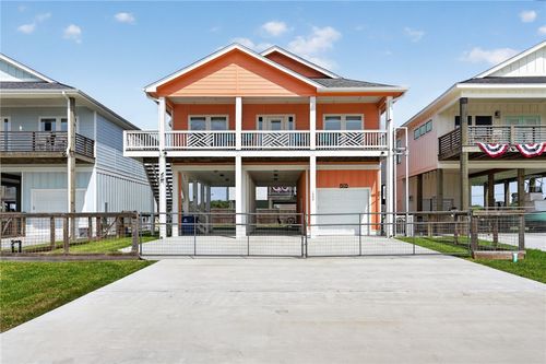 1505 S Live Oak Street, Rockport, TX, 78382 | Card Image