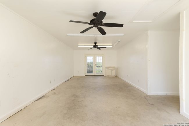 540 Soft Wind, House other with 3 bedrooms, 22 bathrooms and null parking in Canyon Lake TX | Image 7