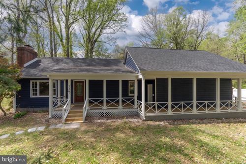 2367 N Lakeshore Dr, LOUISA, VA, 23093-7000 | Card Image