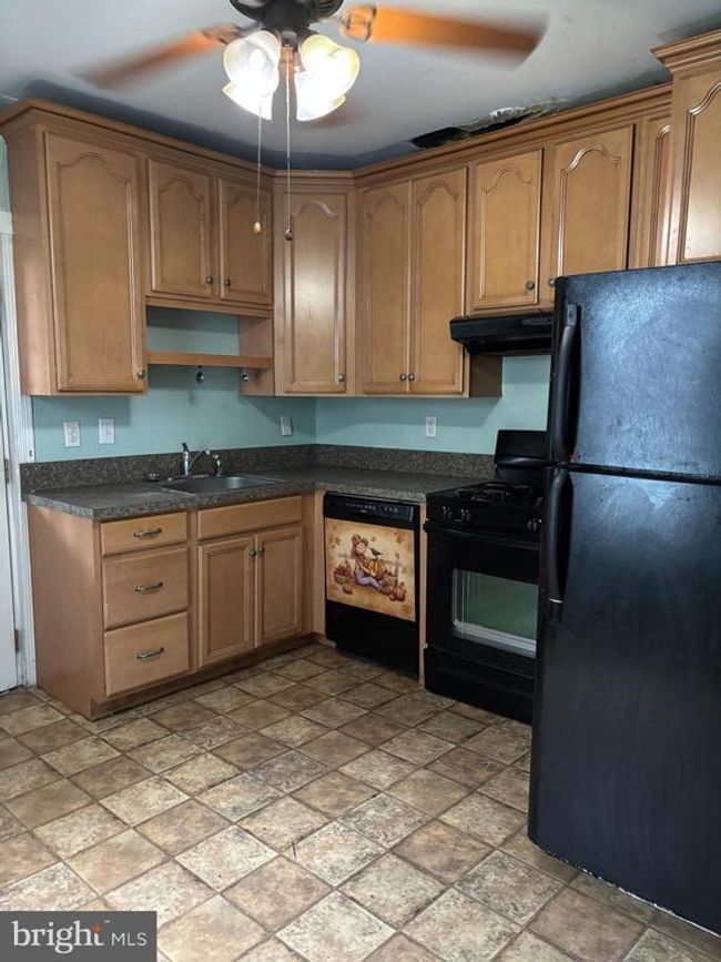 717 W Broad St, Home with 2 bedrooms, 1 bathrooms and null parking in QUAKERTOWN PA | Image 9