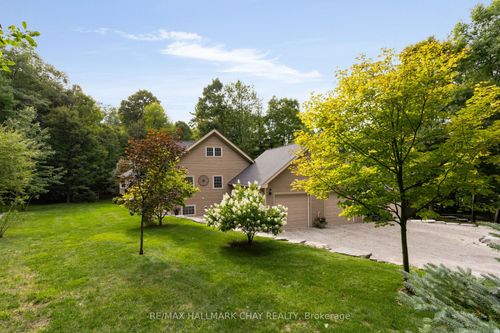 26 11th St, Midland, ON, L4R4L9 | Card Image