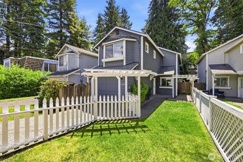 3535 Ne 89th St, Seattle, WA, 98115-3647 | Card Image