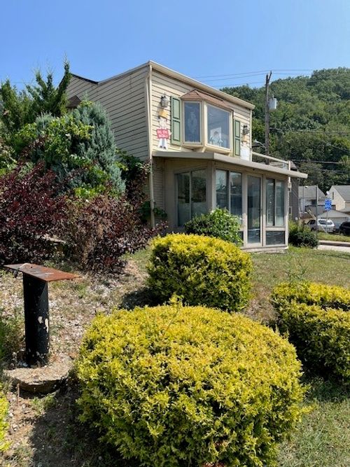 5 Kittanning St, Etna, PA, 15223-1807 | Card Image