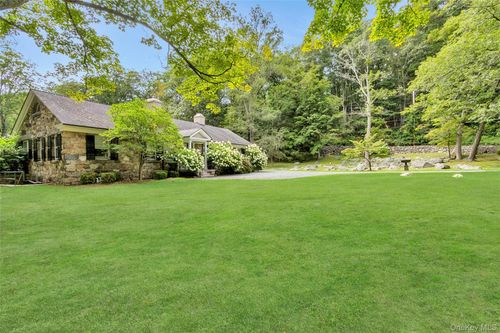 55 Mountain Farm Rd, Tuxedo Park, NY, 10987-3904 | Card Image