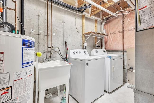 3 - 230 Blackhorne Dr, Townhouse with 3 bedrooms, 3 bathrooms and 2 parking in Kitchener ON | Image 32