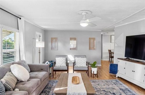 407 Cape Florida Way, NAPLES, FL, 34104-4108 | Card Image