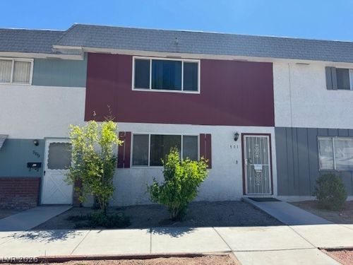 3-571 Greenbriar Townhouse Way, Las Vegas, NV, 89121-2425 | Card Image