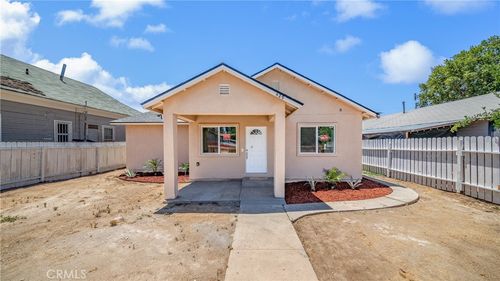 429 Monterey, Bakersfield, CA, 93305 | Card Image