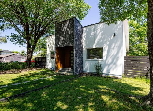 1935 Nomas St, Dallas, TX, 75212-3808 | Card Image