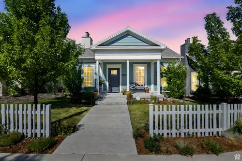 11256 S Chicory Ln, South Jordan, UT, 84009-6027 | Card Image
