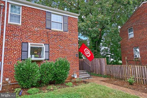 247 Tennessee Ave, ALEXANDRIA, VA, 22305-1942 | Card Image
