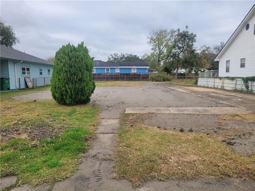 306 Dilton St, River Ridge, LA, 70123-1229 | Card Image