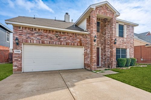 7705 Tin Cup Dr, Arlington, TX, 76001-5930 | Card Image