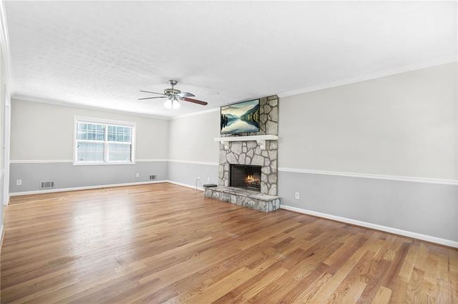 998 Pointer Rdg, House other with 3 bedrooms, 3 bathrooms and null parking in Tucker GA | Image 7