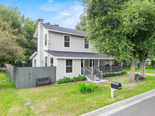 208 Weaver Ave, Lake Wales, FL, 33853-4422 | Card Image