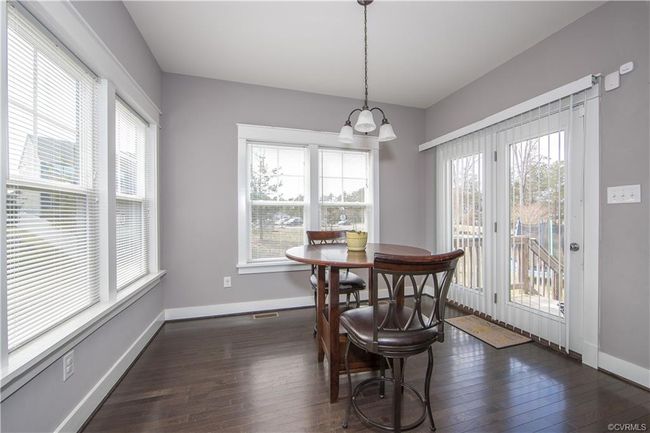 Breakfast nook off kitchen | Image 10