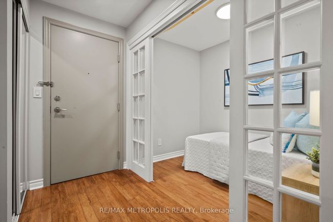 623 - 270 Wellington St W, Condo with 2 bedrooms, 1 bathrooms and null parking in Toronto ON | Image 5