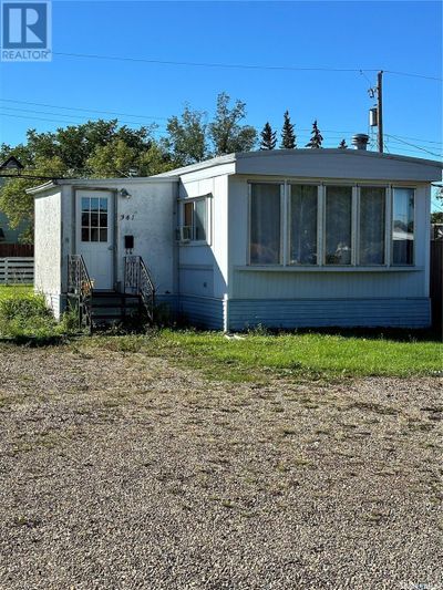 341 30th St W, House other with 2 bedrooms, 1 bathrooms and null parking in Battleford SK | Image 1