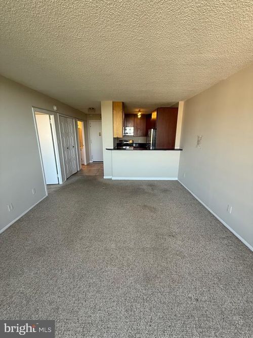 apt-1607s-5225 Pooks Hill Rd, BETHESDA, MD, 20814-2025 | Card Image