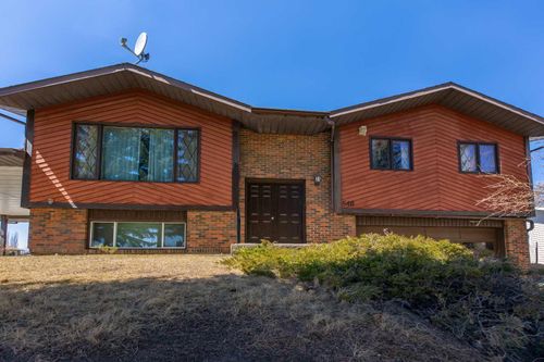 548 Mountain St, Hinton, AB, T7V1J5 | Card Image