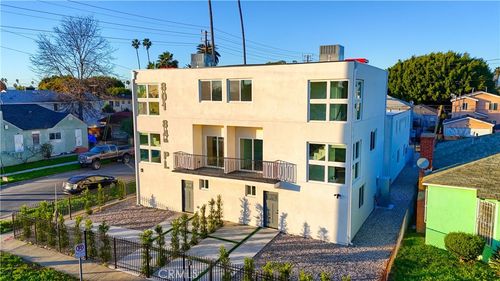 12-8414 Mckinley Ave, Los Angeles, CA, 90001-3607 | Card Image