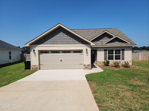 202 Red Tail Cir, Byron, GA, 31008-5875 | Card Image