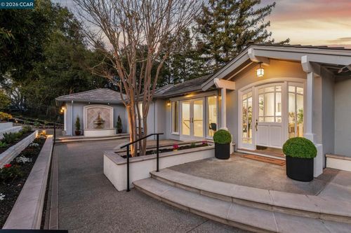 15 15 Los Dedos, Orinda, CA, 94563 | Card Image