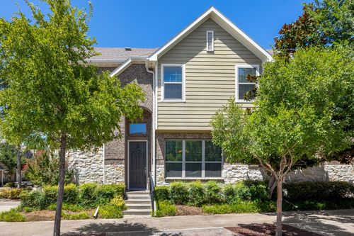 679 Matthew Pl, Richardson, TX, 75081-5074 | Card Image