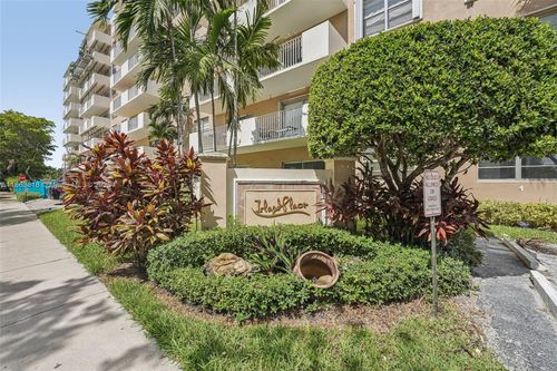 apt-7g-1455 N Treasure Dr, North Bay Village, FL, 33141-4183 | Card Image